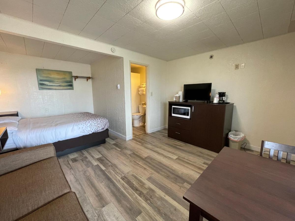 ווסטפורט Holiday Motel מראה חיצוני תמונה